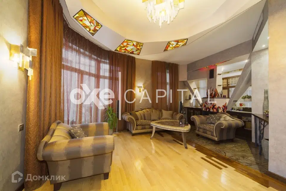 Продаётся 3-комнатная квартира, 144.9 м²