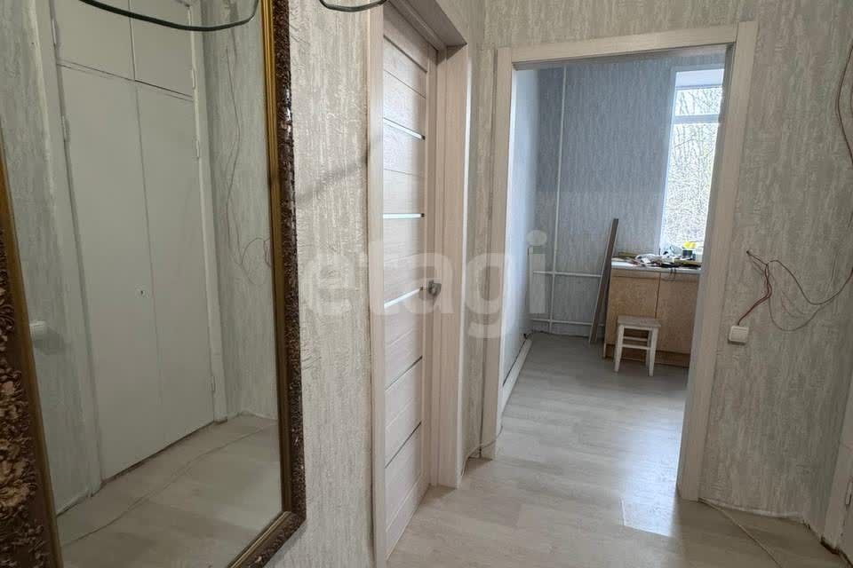 Продаётся 1-комнатная квартира, 37.6 м²