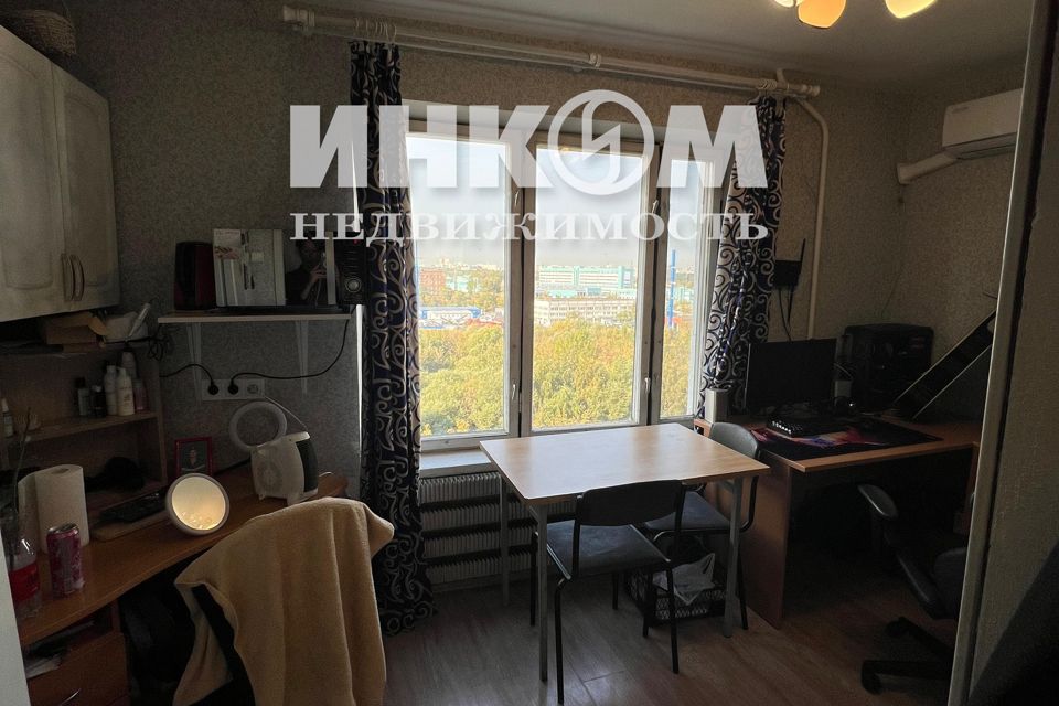 Продаётся комната в 6-комн. квартире, 16.5 м²
