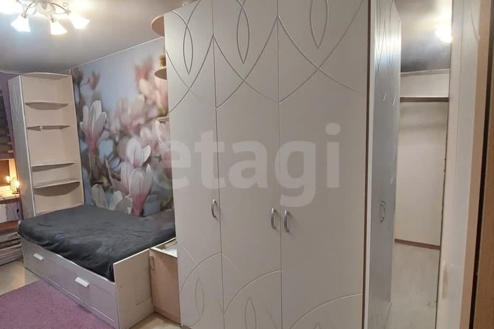 Продаётся 3-комнатная квартира, 44.4 м²