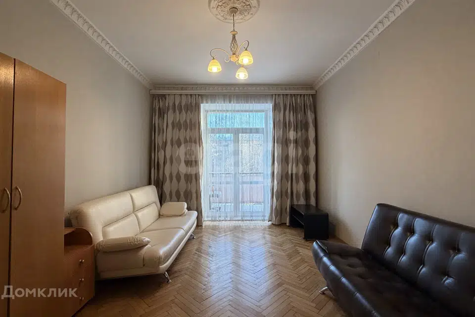 Продаётся 2-комнатная квартира, 66.3 м²