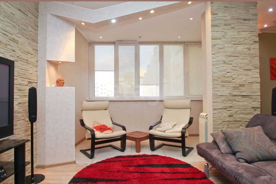 Продаётся 2-комнатная квартира, 77.5 м²