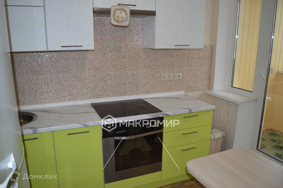 Сдаётся 2-комнатная квартира, 56 м²