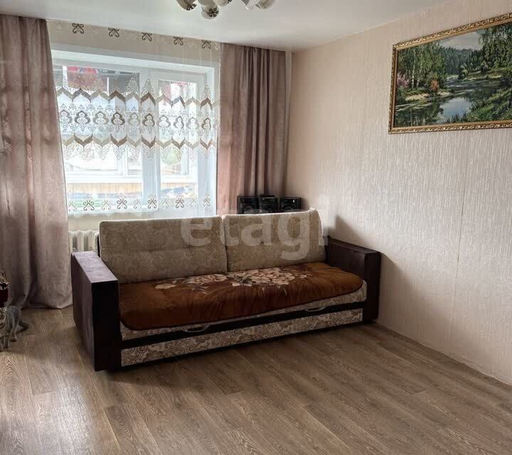 Продаётся 3-комнатная квартира, 53.9 м²