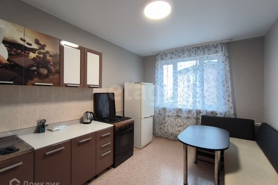 Сдаётся 1-комнатная квартира, 38 м²