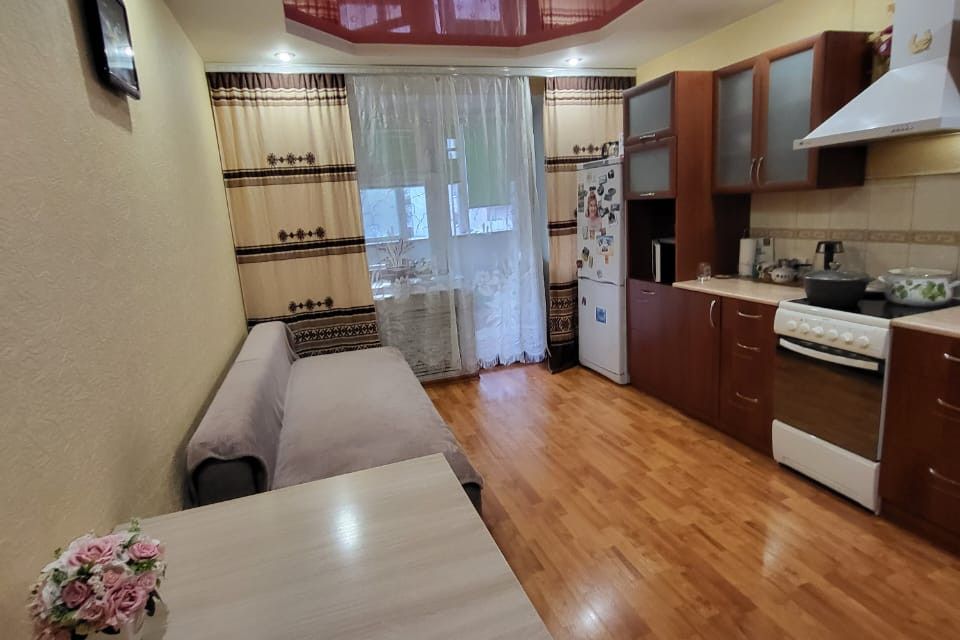 Продаётся 1-комнатная квартира, 52 м²