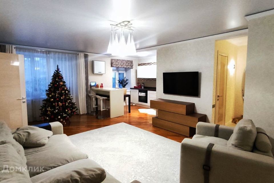 Продаётся 2-комнатная квартира, 71.1 м²