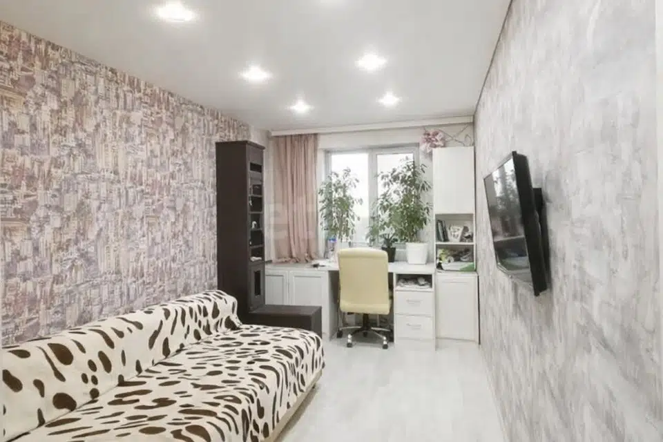 Продаётся 3-комнатная квартира, 57.2 м²