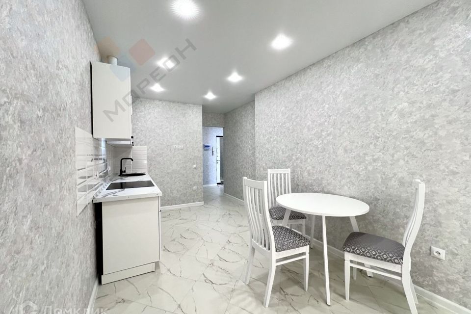 Продаётся 1-комнатная квартира, 41.5 м²