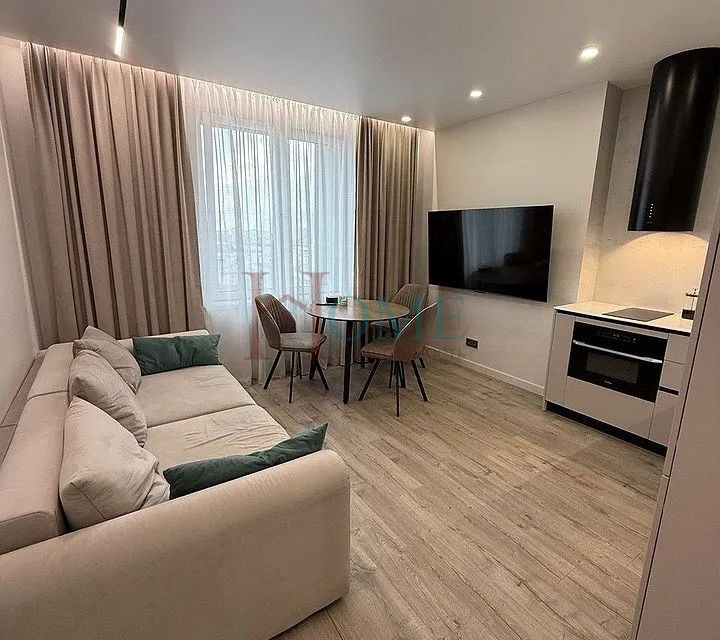 Сдаётся 2-комнатная квартира, 74 м²