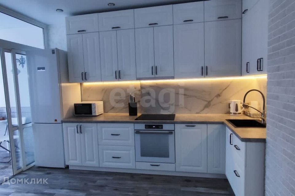 Продаётся 1-комнатная квартира, 40.4 м²