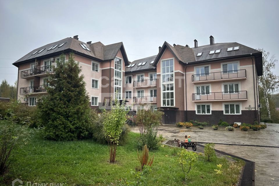 Продаётся 2-комнатная квартира, 70.7 м²