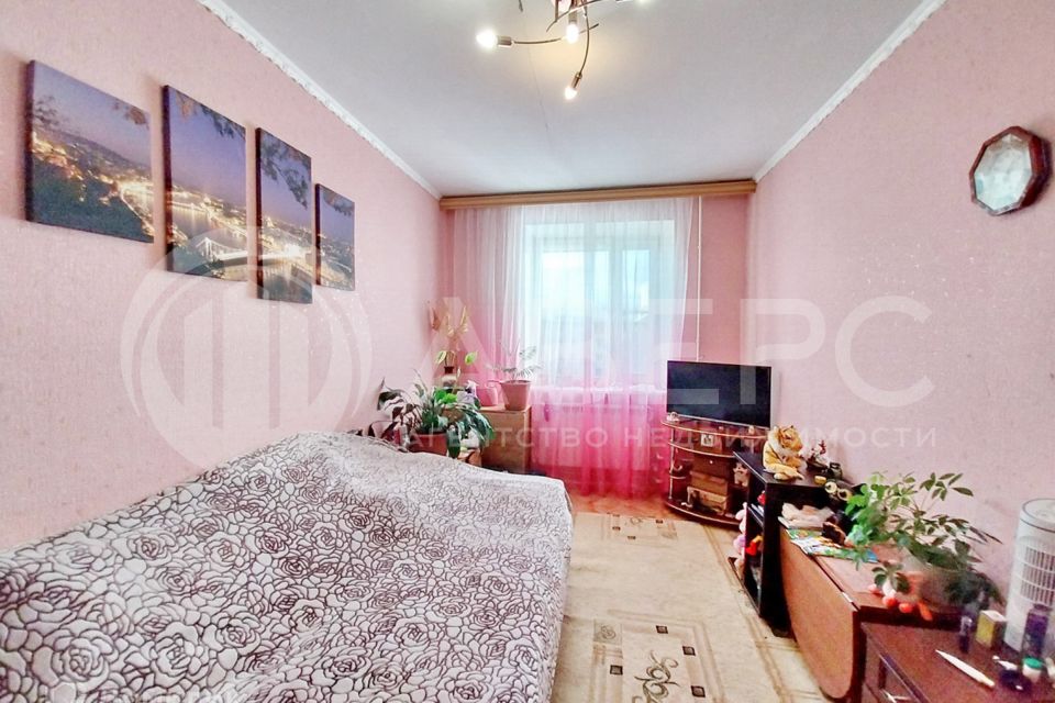 Продаётся 3-комнатная квартира, 57.4 м²