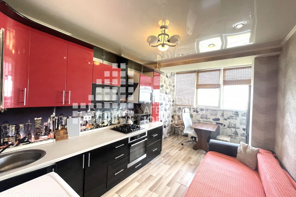 Продаётся 1-комнатная квартира, 42.3 м²