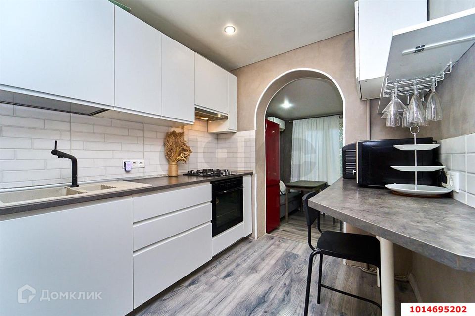 Продаётся 3-комнатная квартира, 80 м²