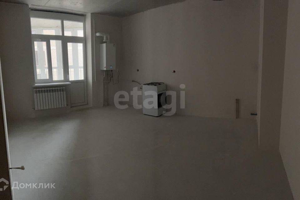 Продаётся 1-комнатная квартира, 42 м²