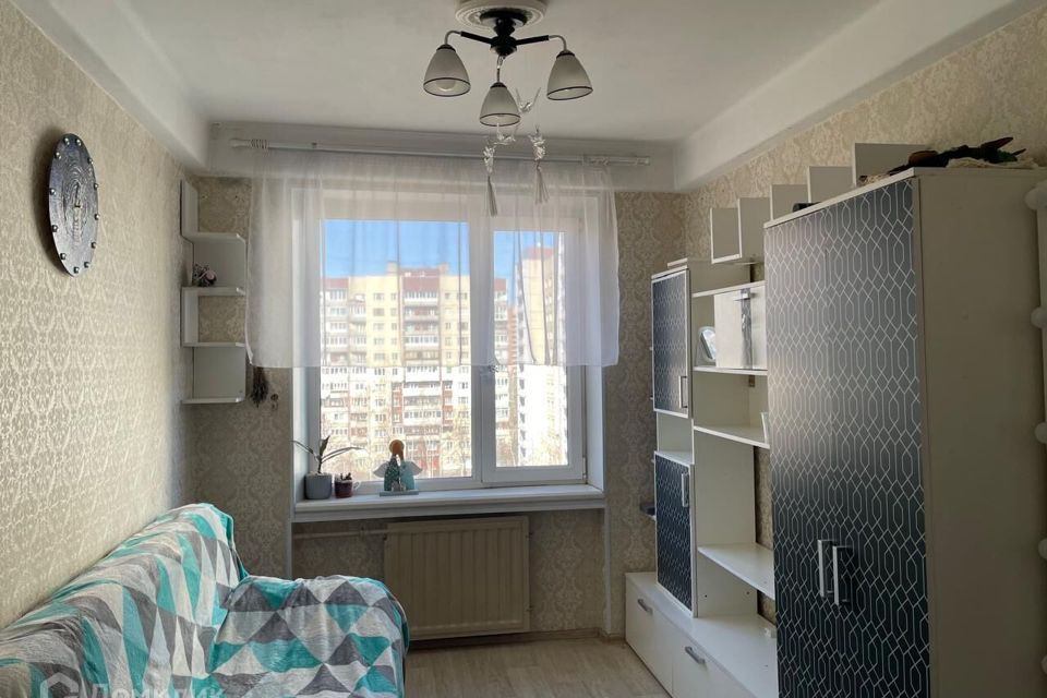 Продаётся 4-комнатная квартира, 74.2 м²