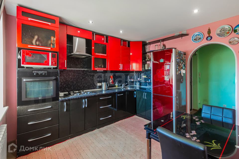 Продаётся 3-комнатная квартира, 69.3 м²