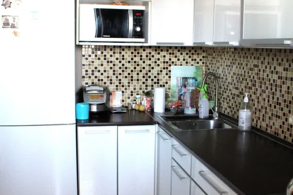 Продаётся 2-комнатная квартира, 55.8 м²