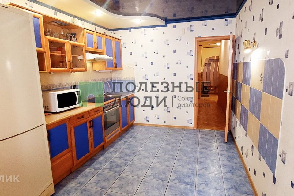 Продаётся 2-комнатная квартира, 70.2 м²