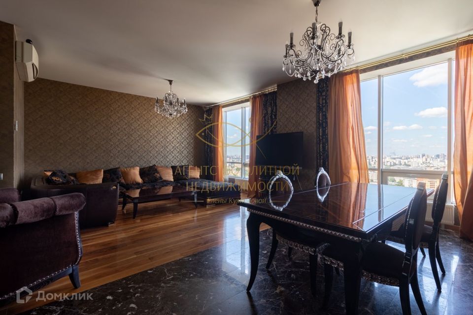 Продаётся 2-комнатная квартира, 97 м²