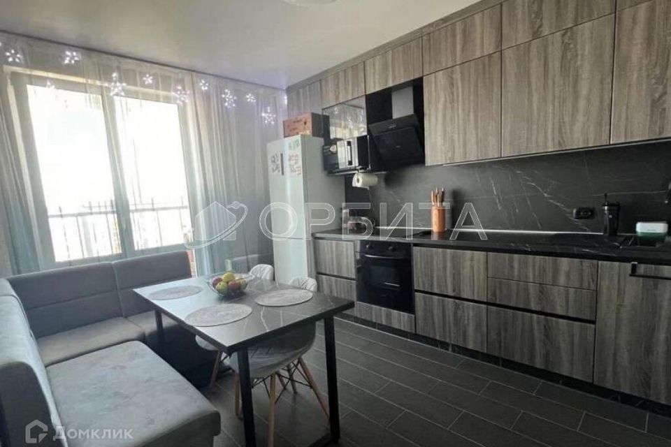 Продаётся 1-комнатная квартира, 37 м²