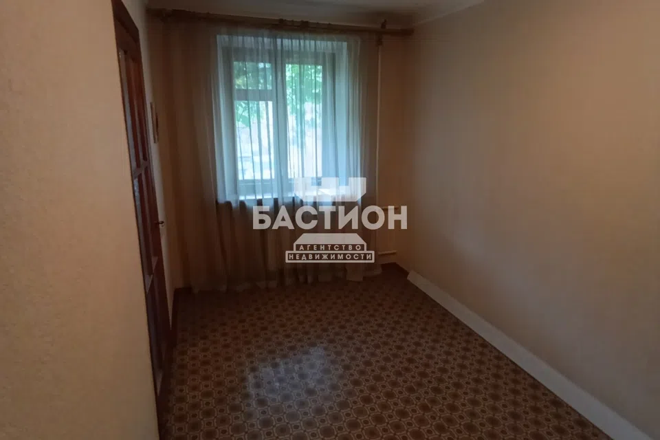 Продаётся 3-комнатная квартира, 56.3 м²
