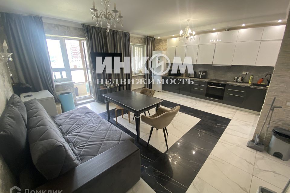 Продаётся 2-комнатная квартира, 92.4 м²
