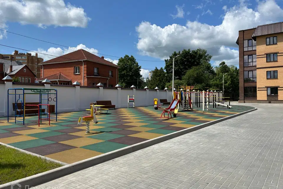 Продаётся 1-комнатная квартира, 42.4 м²