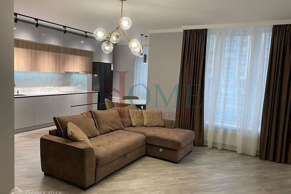 Сдаётся 2-комнатная квартира, 80 м²