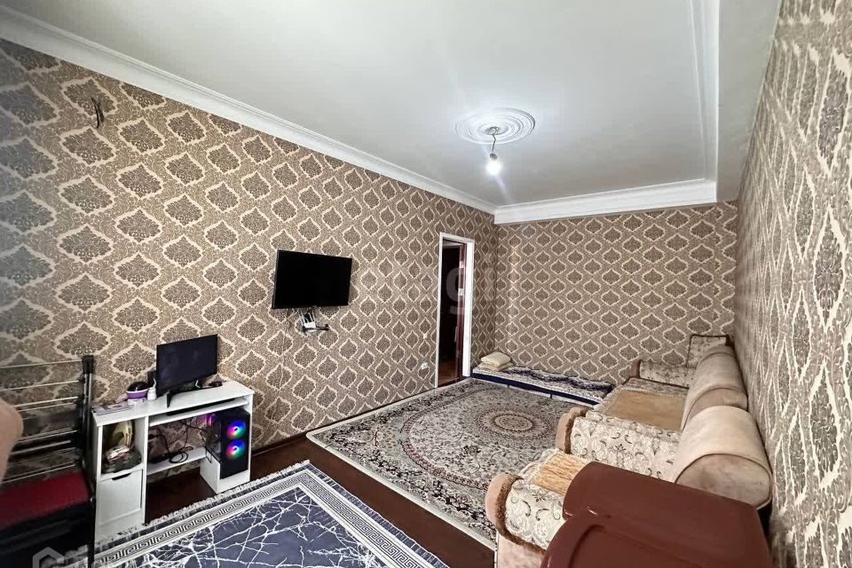 Продаётся 1-комнатная квартира, 42 м²