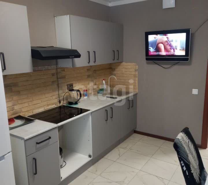 Сдаётся 1-комнатная квартира, 38 м²