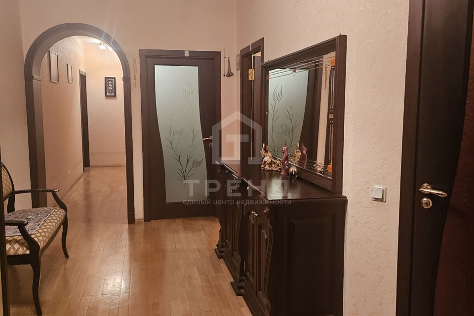 Продаётся 3-комнатная квартира, 93 м²