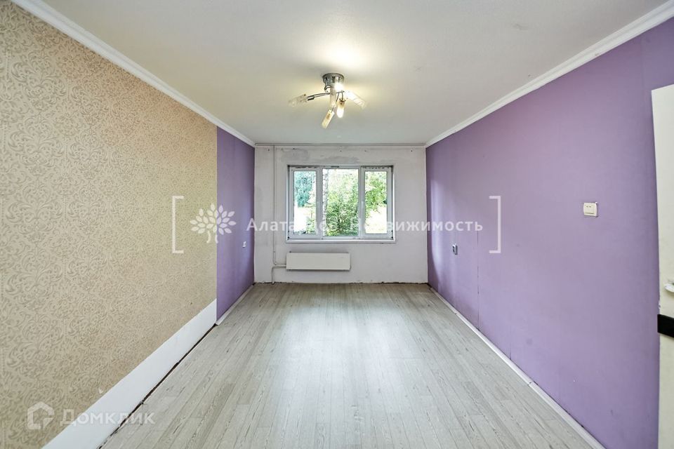 Продаётся 3-комнатная квартира, 58.6 м²