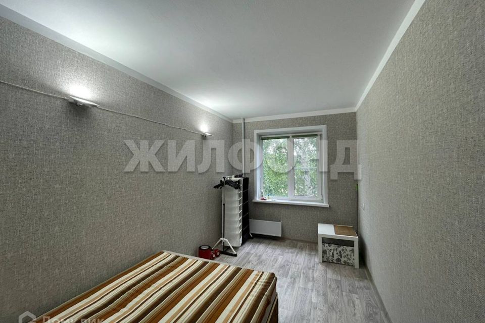Продаётся комната в 4-комн. квартире, 10.2 м²