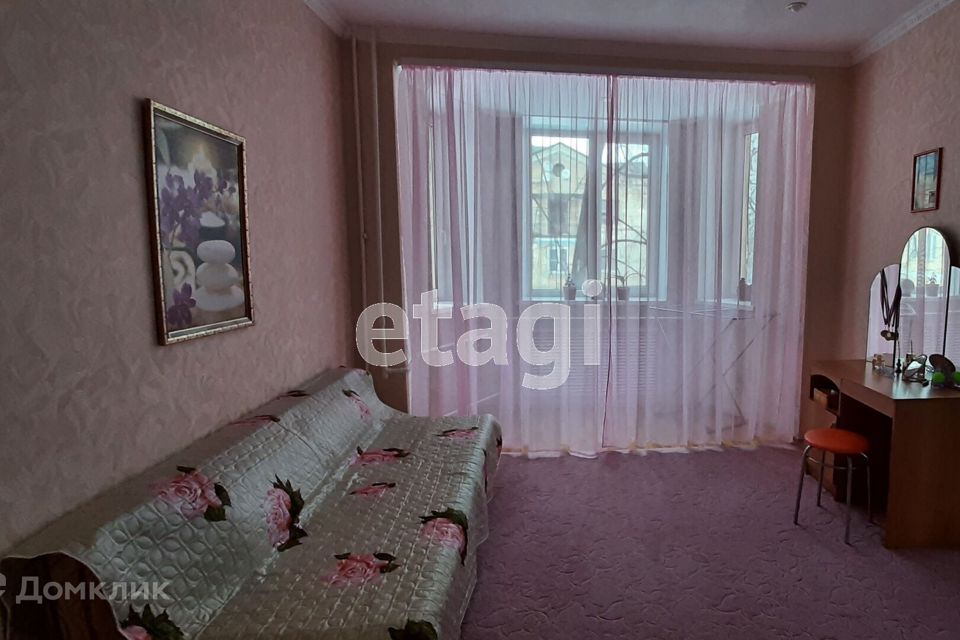 Продаётся 3-комнатная квартира, 71.2 м²