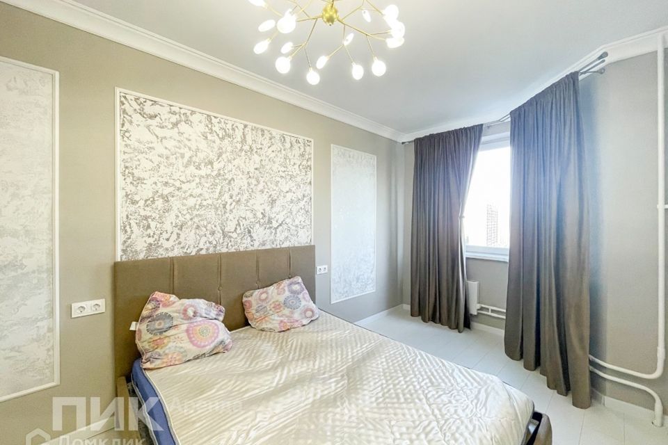 Сдаётся 2-комнатная квартира, 58.3 м²