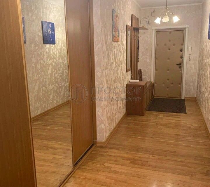 Продаётся 4-комнатная квартира, 103.3 м²