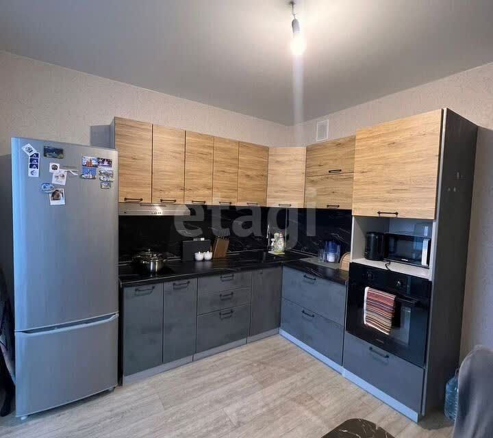 Продаётся 1-комнатная квартира, 38.6 м²