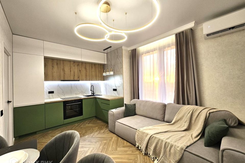 Продаётся 2-комнатная квартира, 61.7 м²