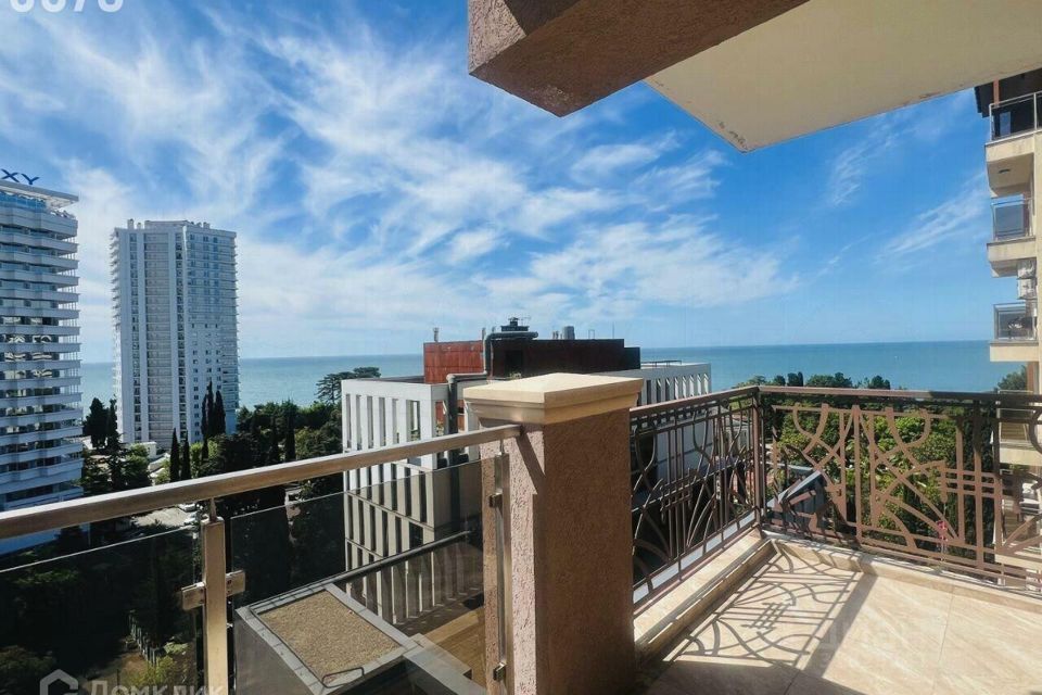 Продаётся 3-комнатная квартира, 97 м²