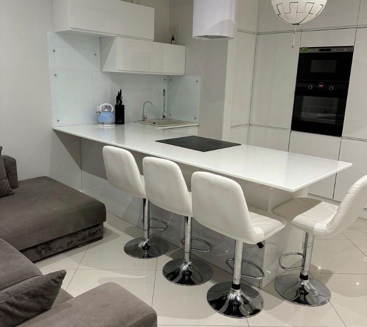 Сдаётся 2-комнатная квартира, 70 м²