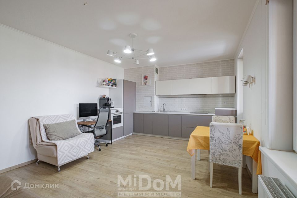 Продаётся 2-комнатная квартира, 69.9 м²