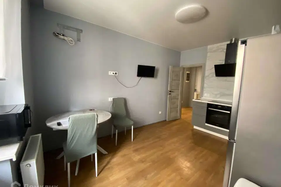 Продаётся 2-комнатная квартира, 65.7 м²