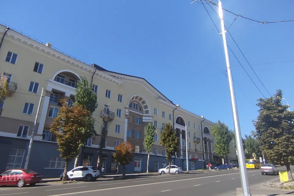 Продаётся 2-комнатная квартира, 57.3 м²