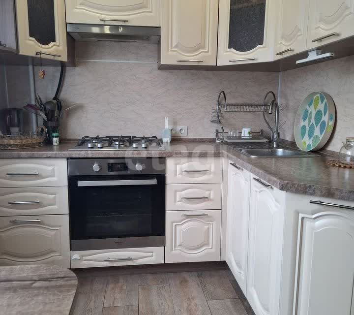 Продаётся 4-комнатная квартира, 75.1 м²