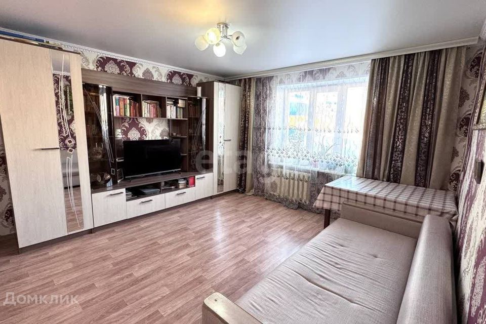 Продаётся 3-комнатная квартира, 57.2 м²