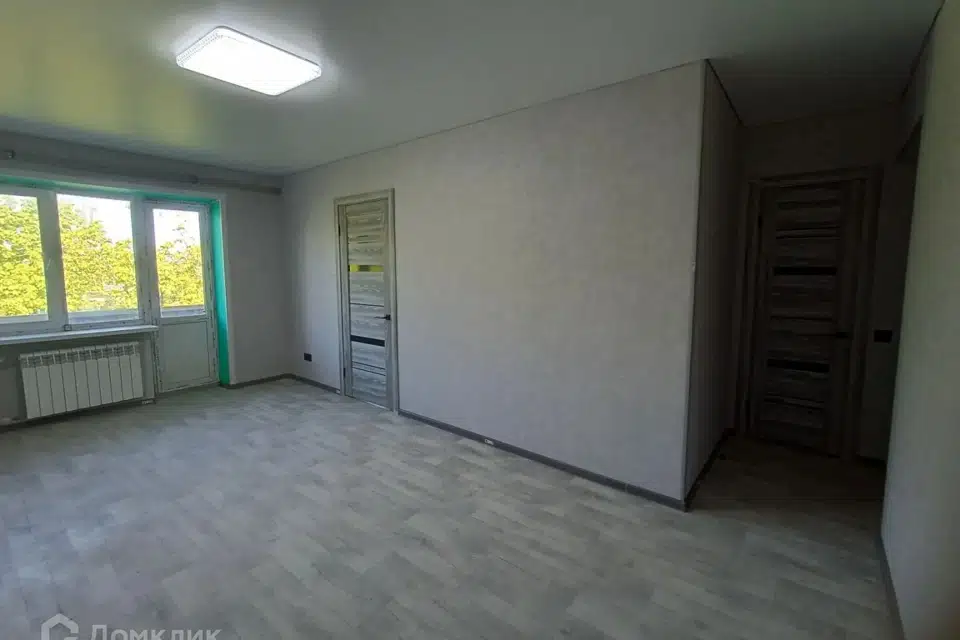 Продаётся 3-комнатная квартира, 56.2 м²
