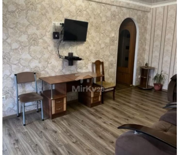 Сдаётся 4-комнатная квартира, 60 м²