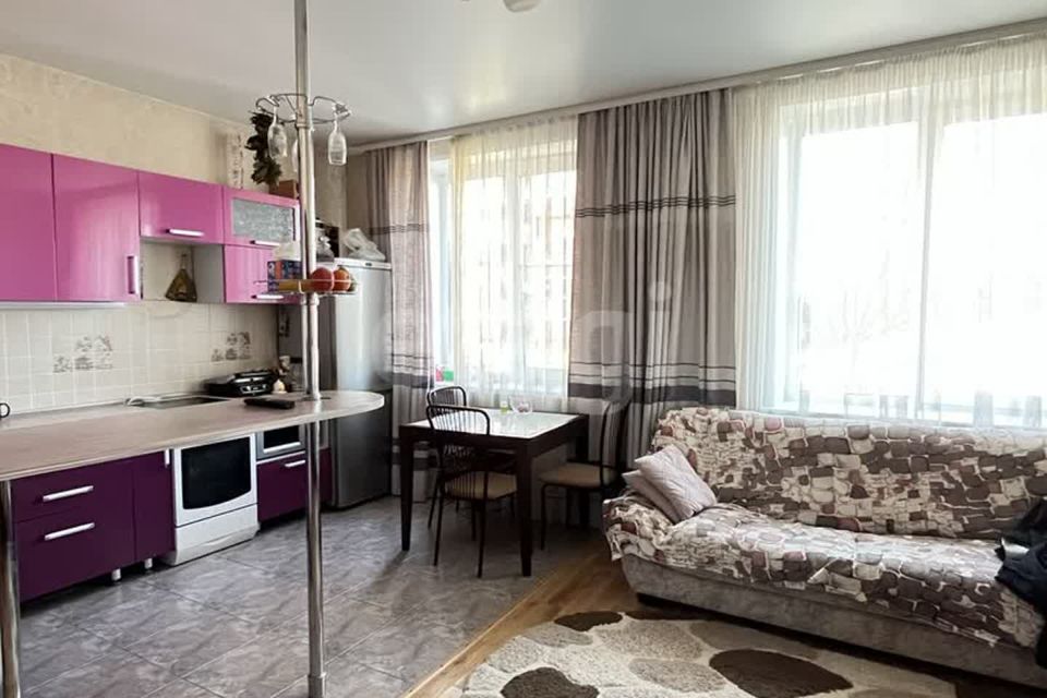 Продаётся 3-комнатная квартира, 61.6 м²